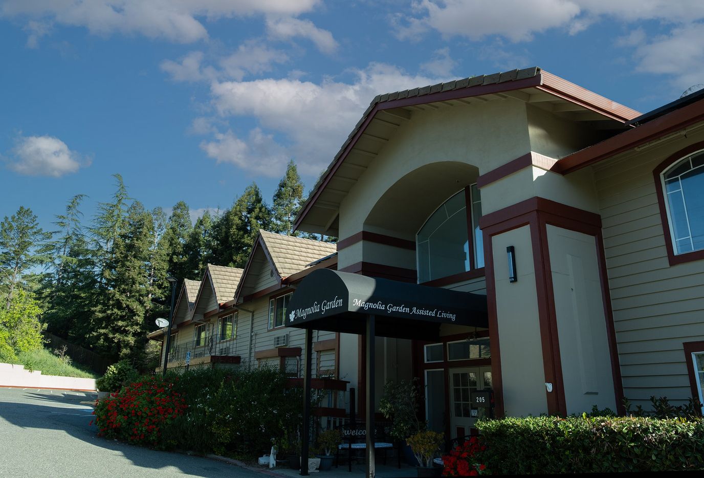 Exterior view of Magnolia Garden Assisted Living facility