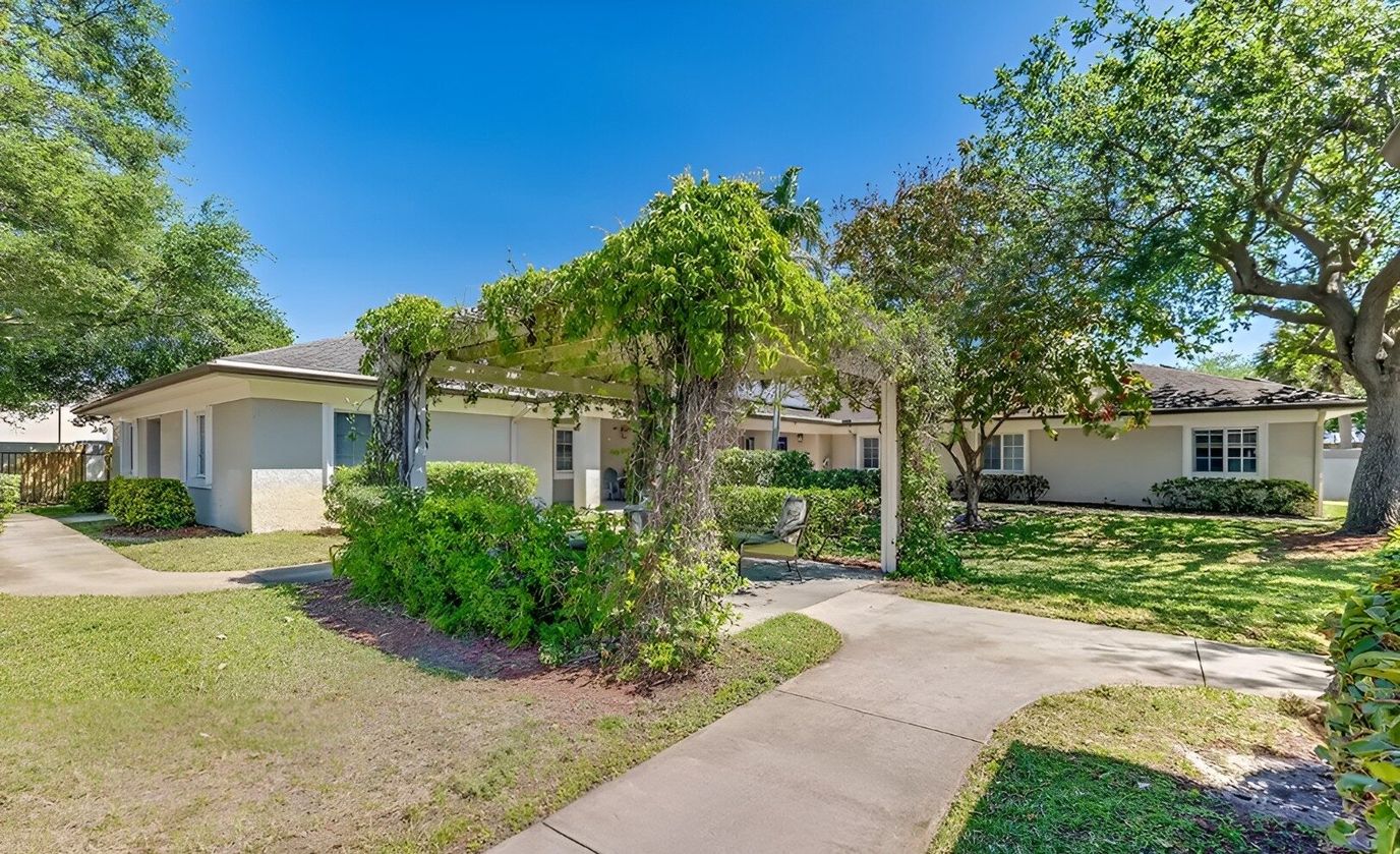 Cottages at Palm Beach
