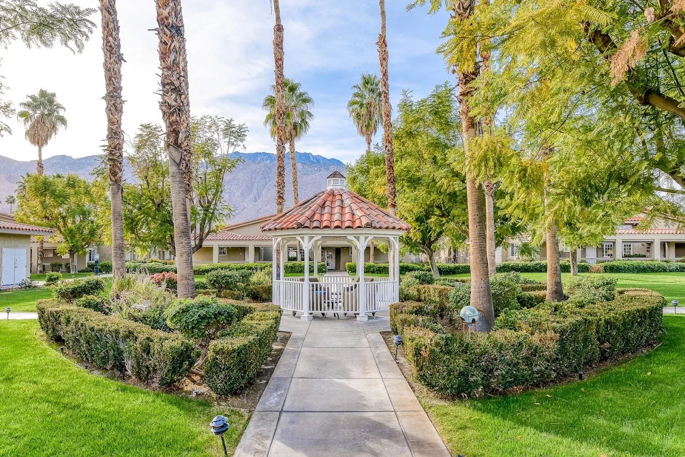 Pacifica Senior Living Palm Springs