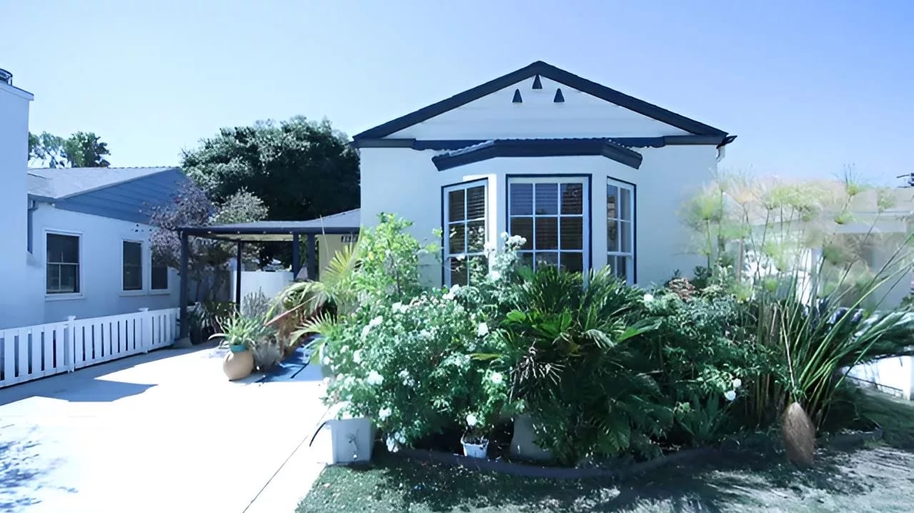 Coastal House, Inc.
