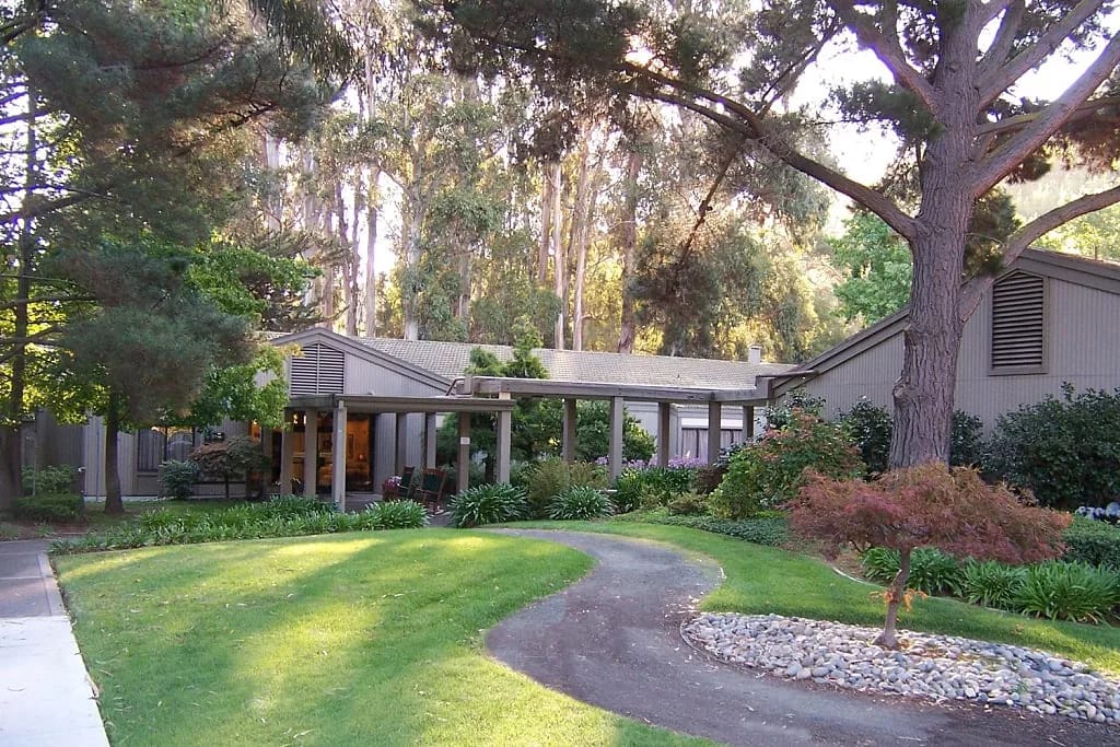 Silverado Belmont Hills Memory Care Community