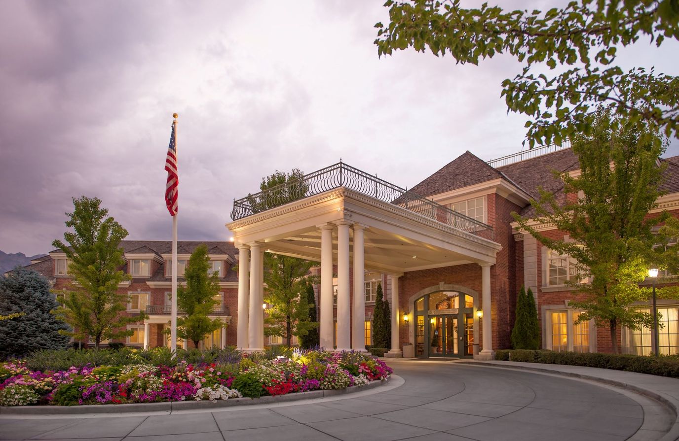 Courtyard at Jamestown Senior Living