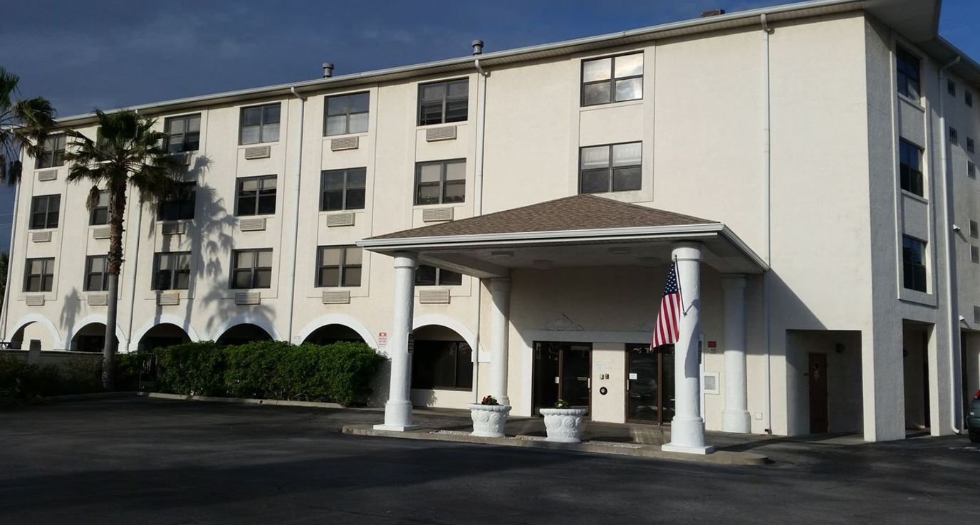 Seaside Manor – Assisted Living & Memory Care Community
