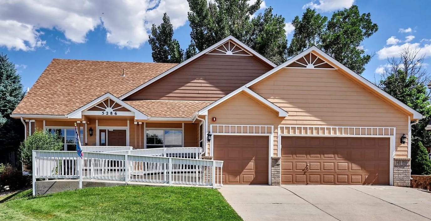 Centennial Andes Court