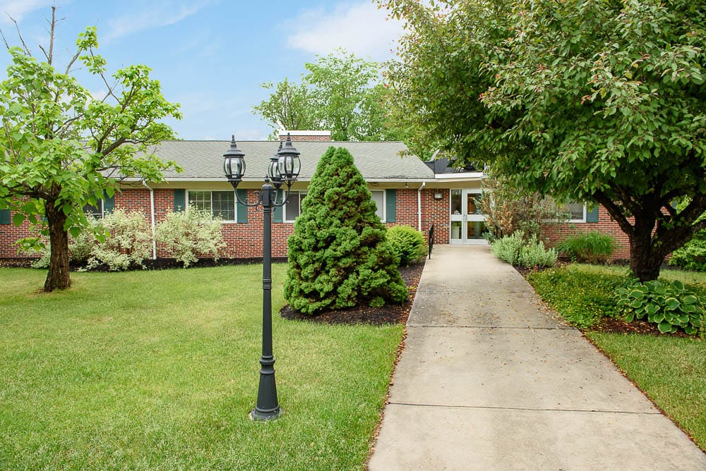 Exterior view of the Life Care Center of Leominster