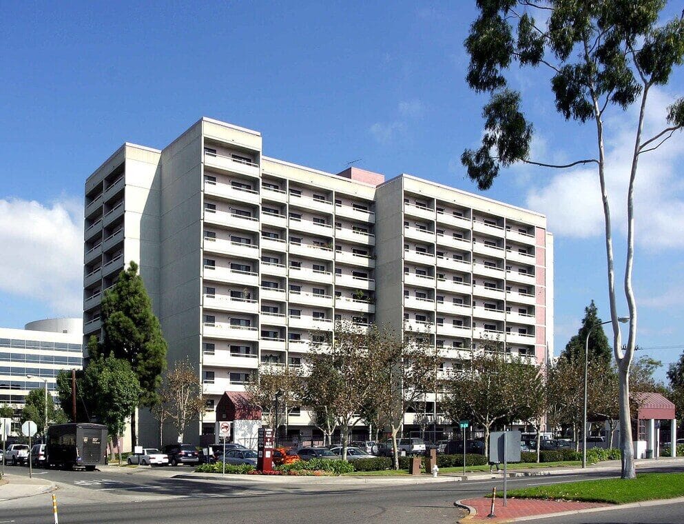 Flower Park Plaza