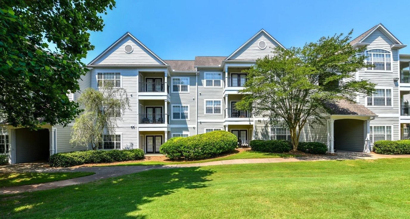 Avana North Point