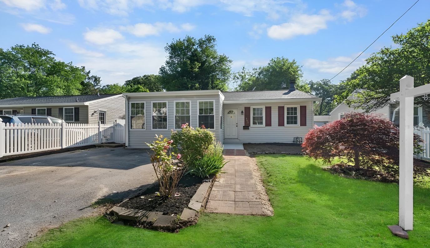 Marivic House I