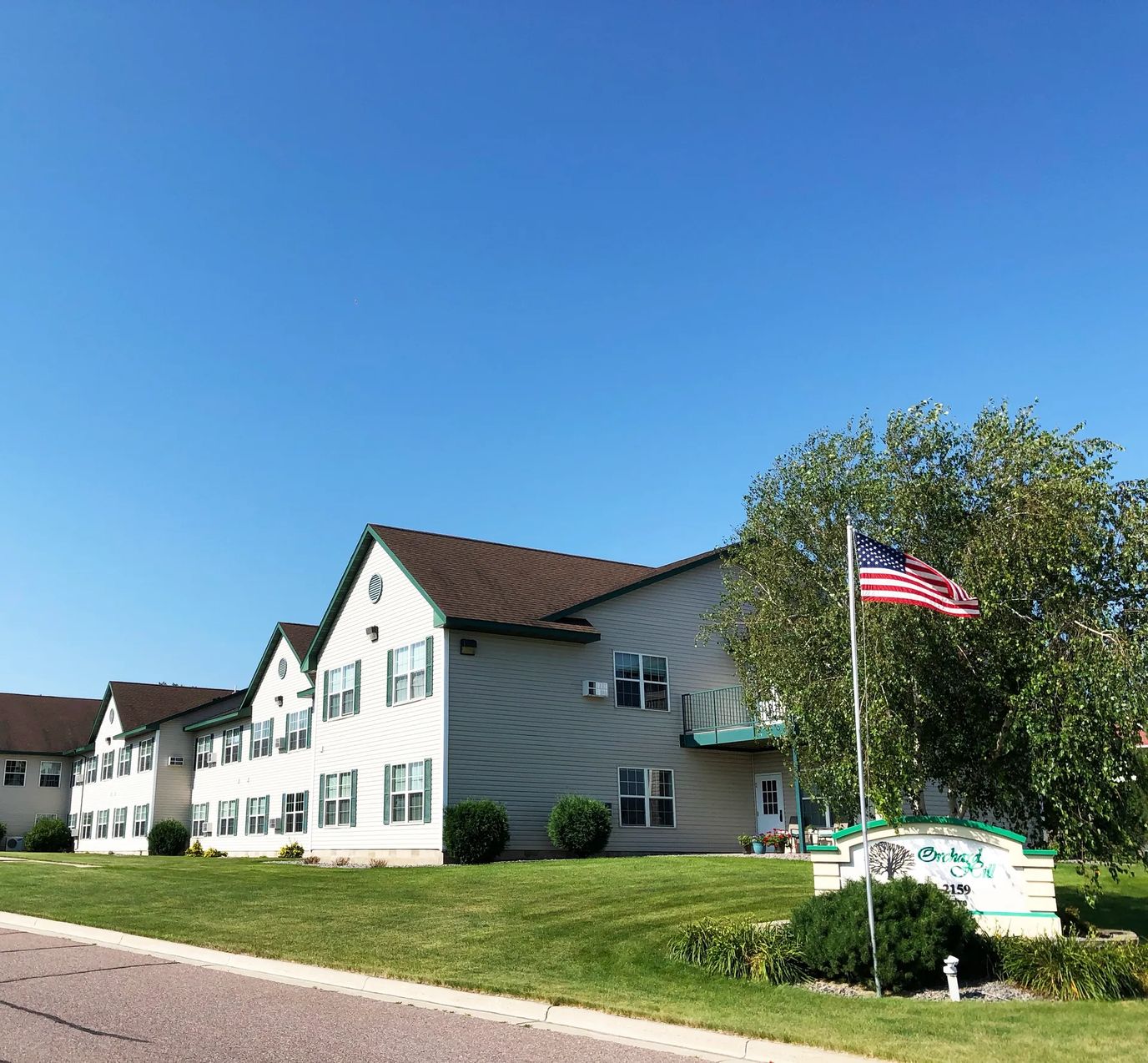 Exterior view of the Orchard Hill Senior Living facility
