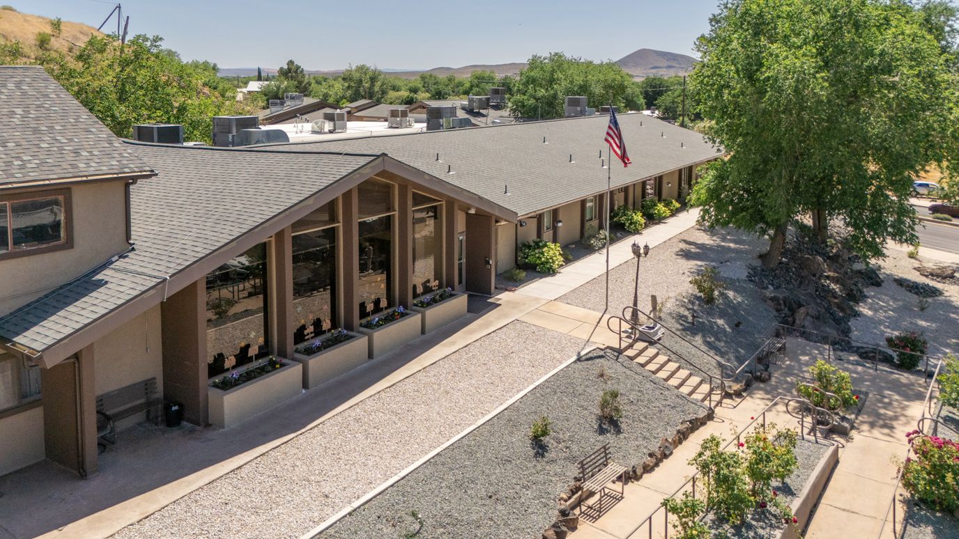 Exterior view of Hurricane Health and Rehabilitation facility