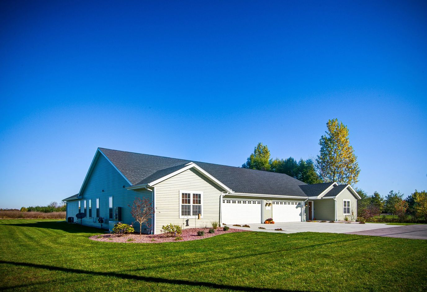 Exterior view of the Manor of Fond Du Lac facility