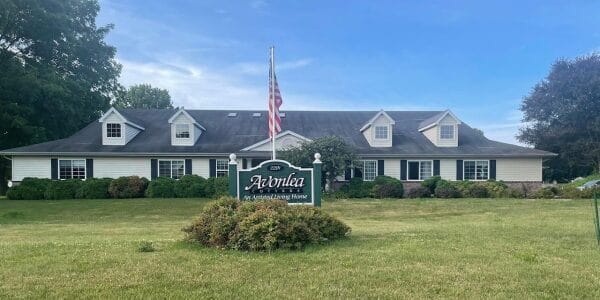 Avonlea Cottage-Sterling