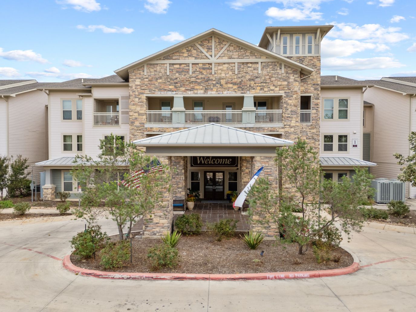 Front entrance of Discovery Village Stone Oak