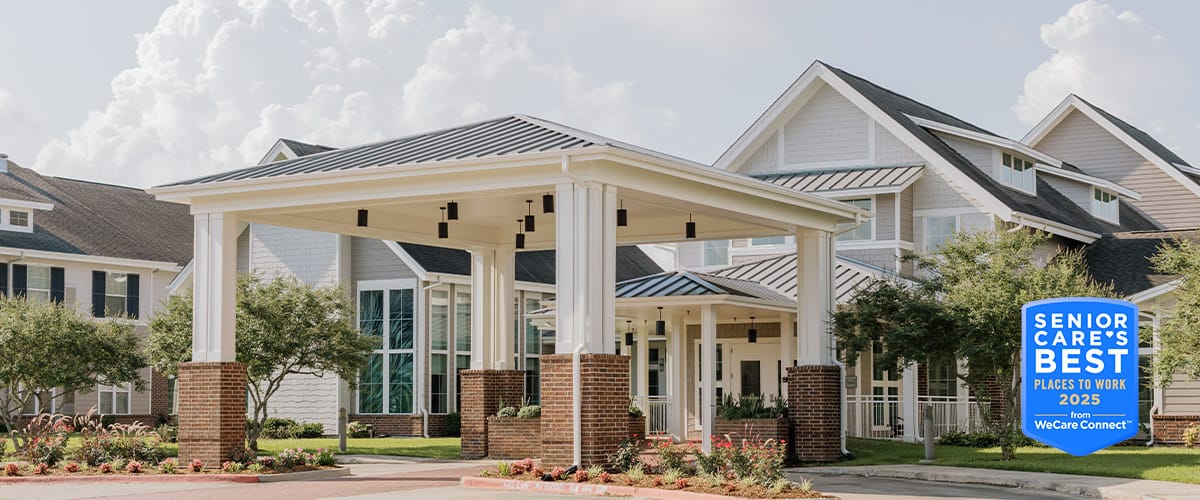 Exterior view of the facility with covered entrance