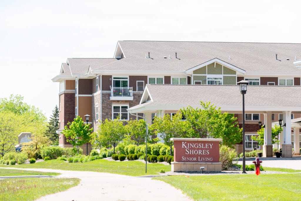 Exterior view of Kingsley Shores senior living facility