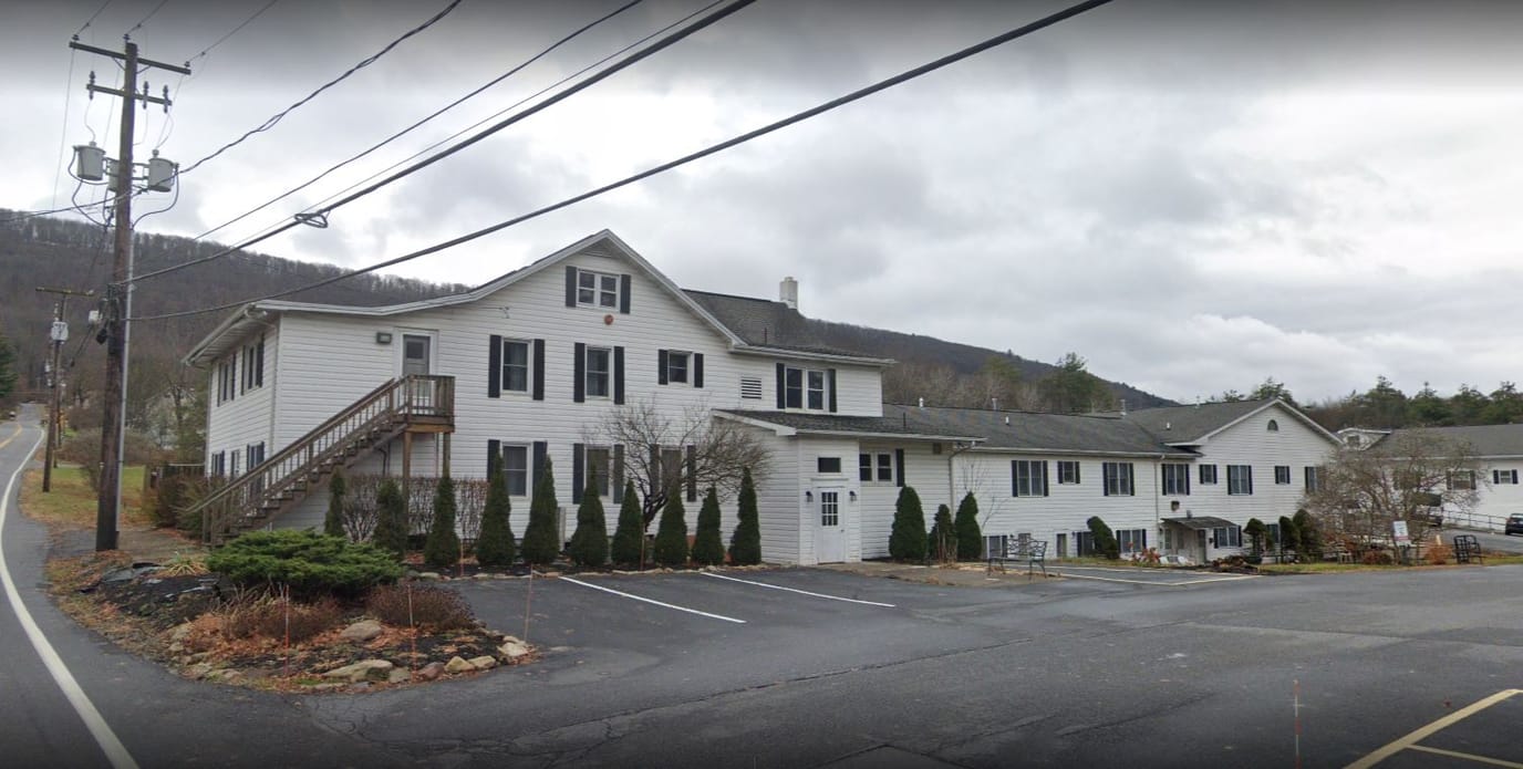 Exterior view of Fritzingertown Senior Living Community