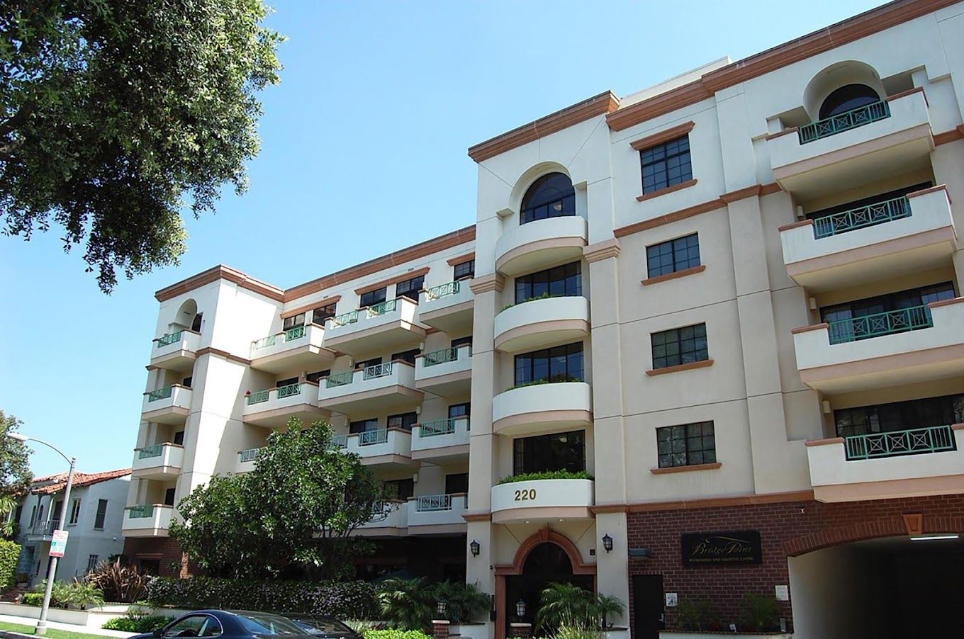 Exterior view of The Watermark at Beverly Hills