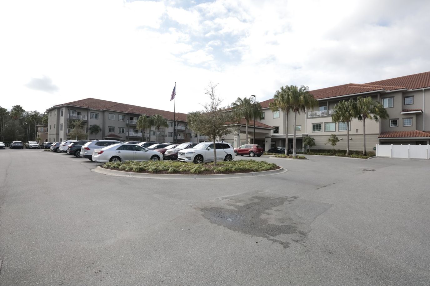 Exterior view of Windsor Pointe of Jacksonville facility