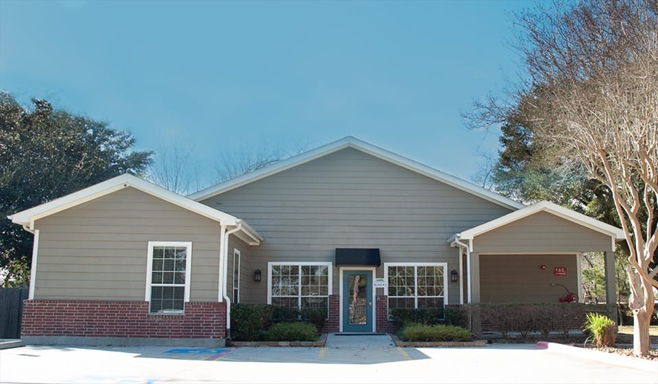 Exterior view of Bedford Residence Assisted Living