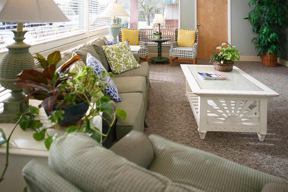 Bright and inviting common area with comfortable seating