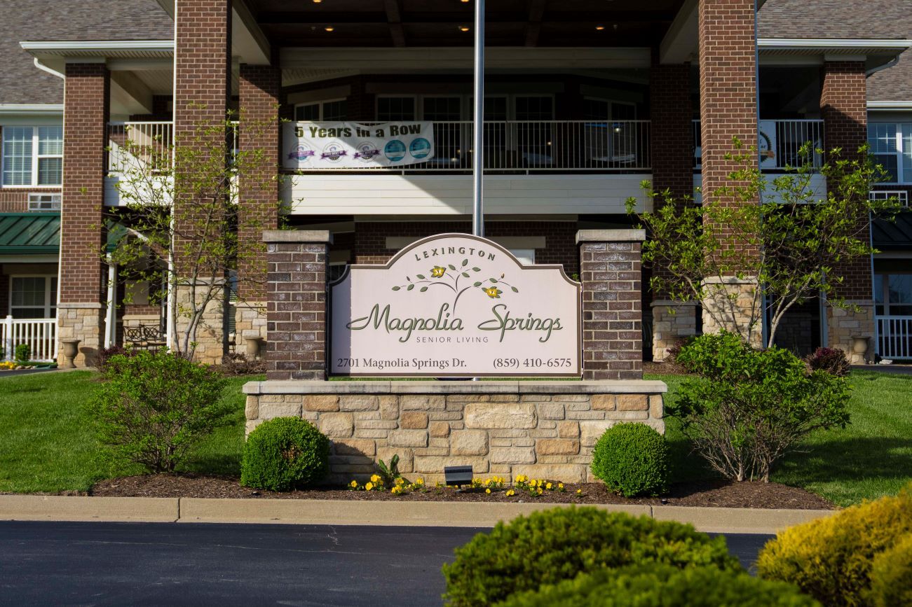 Exterior view of Magnolia Springs Lexington sign