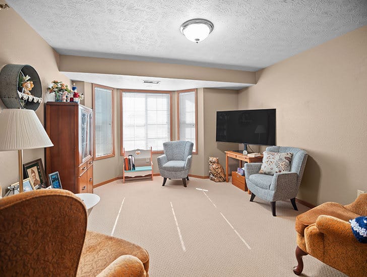 Bright and inviting common area with seating