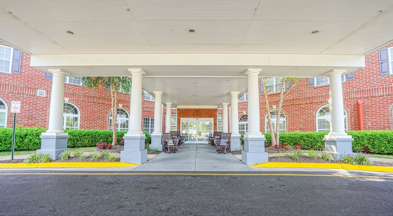 Entrance area of the Harmony at White Oaks facility