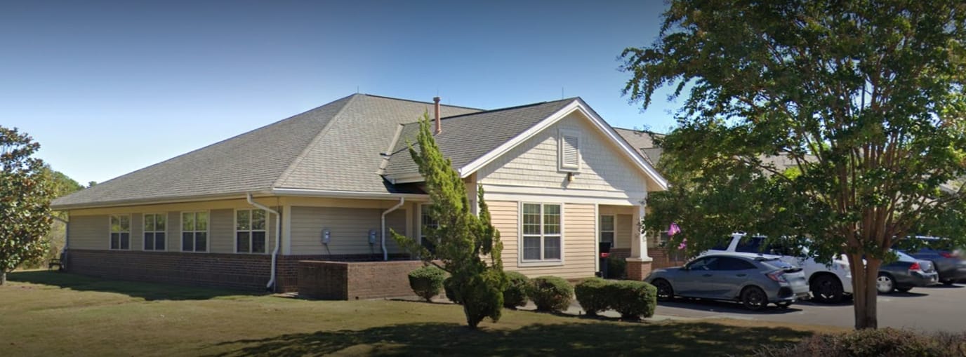 Exterior view of Hickory Heights Health & Rehab