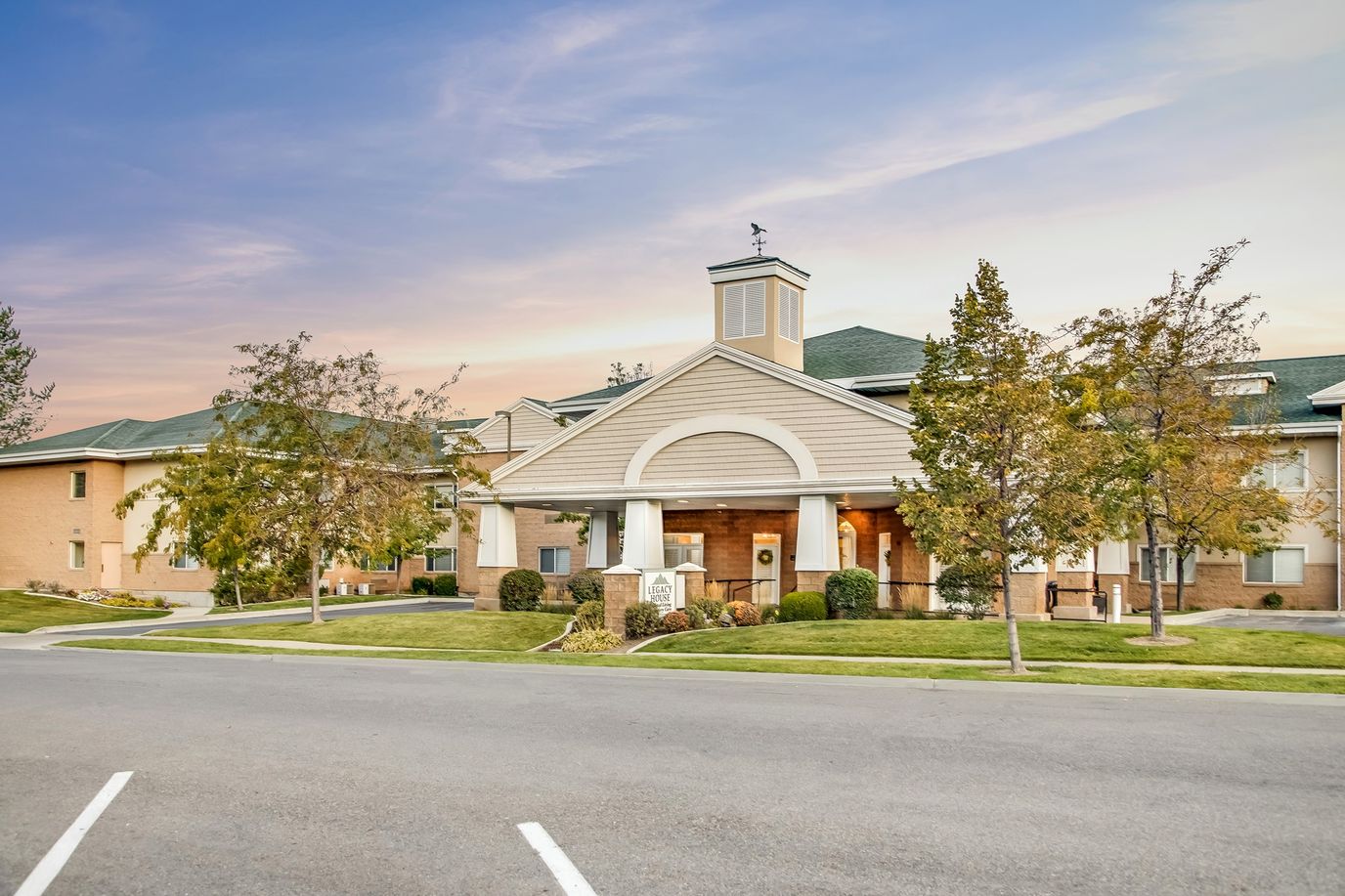Front exterior view of Legacy House of Bountiful