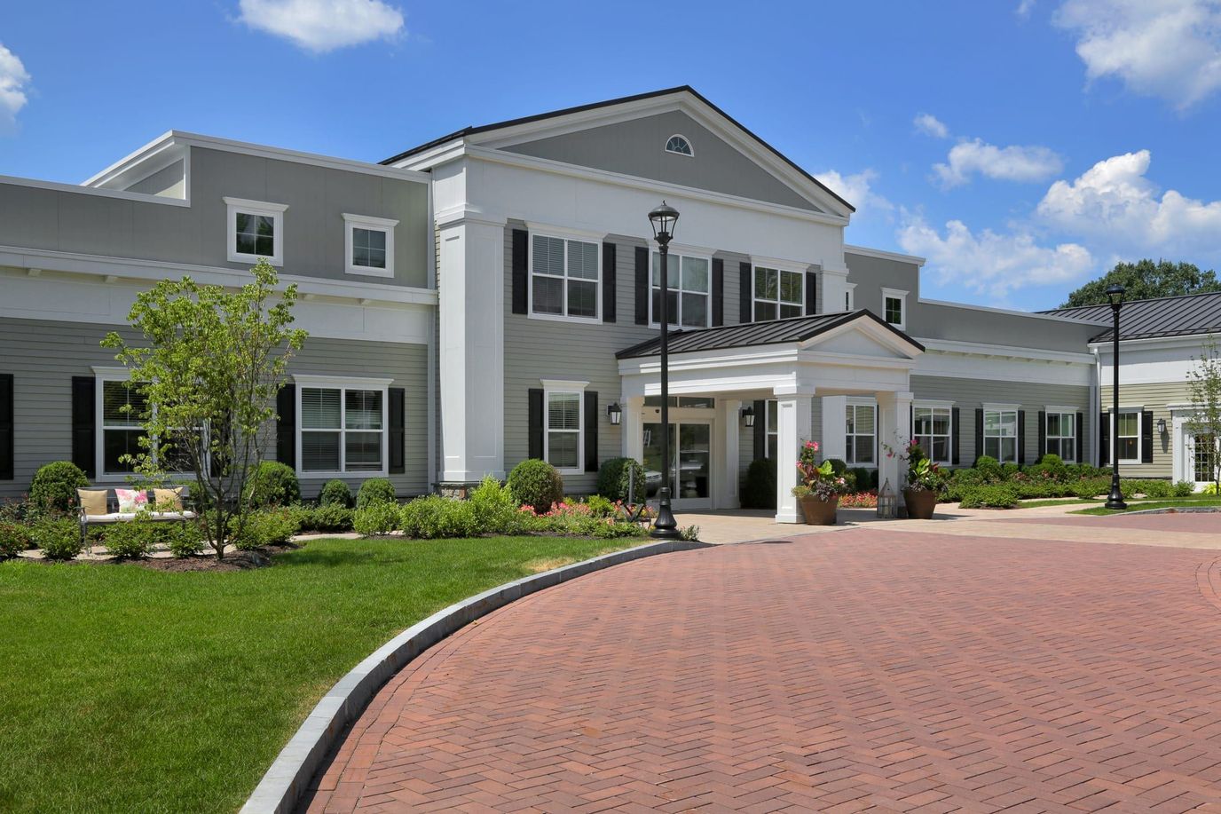 Exterior view of Maplewood at Strawberry Hill building