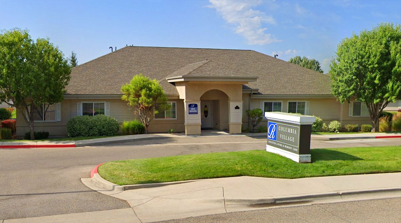 Exterior view of the Regency Columbia Village facility
