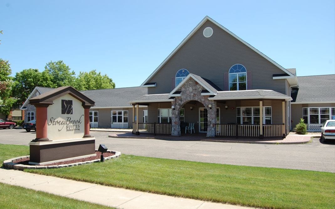 Exterior view of StoneyBrook Suites Assisted Living facility