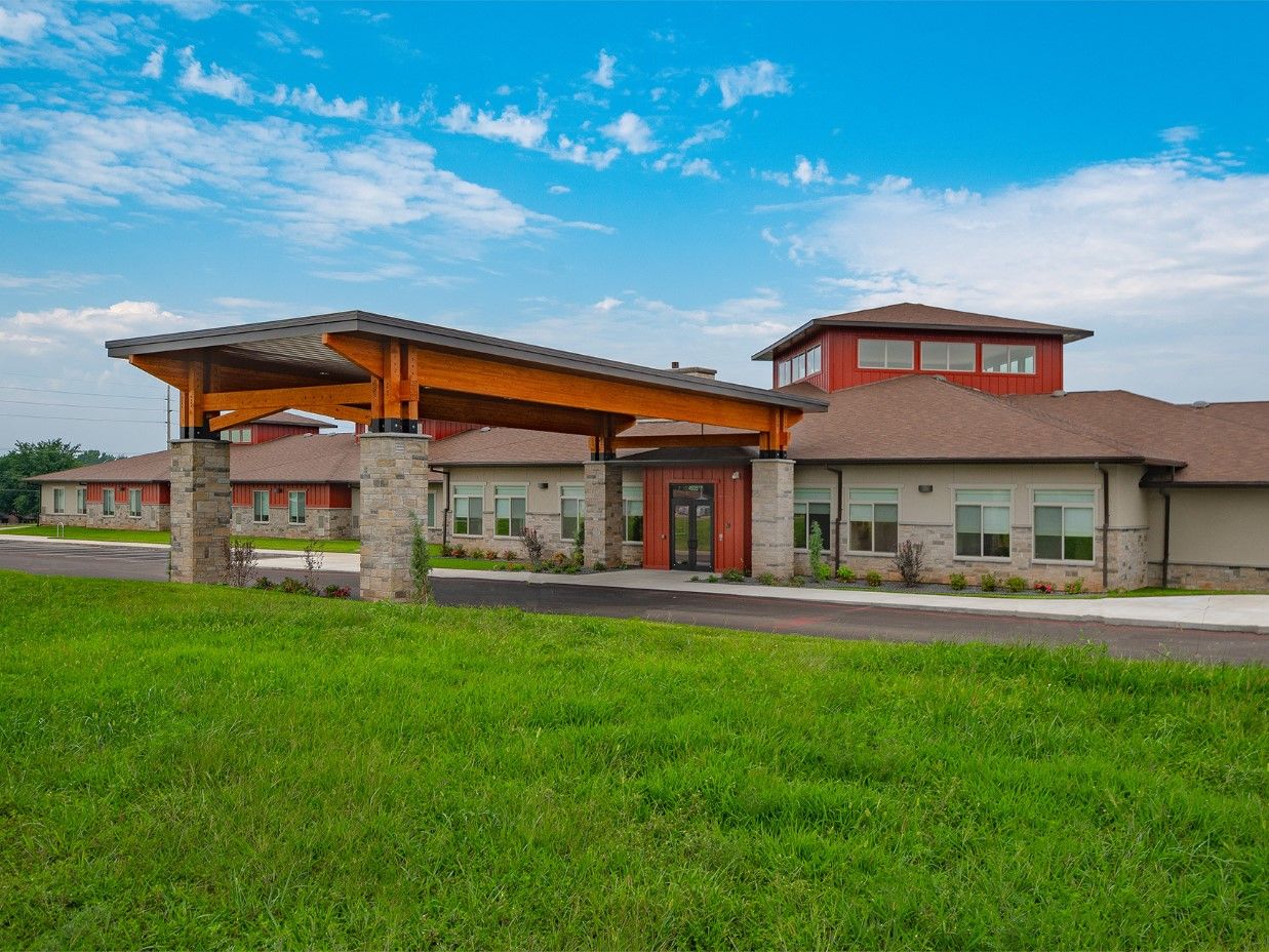 Exterior view of Sunterra Springs Springfield facility