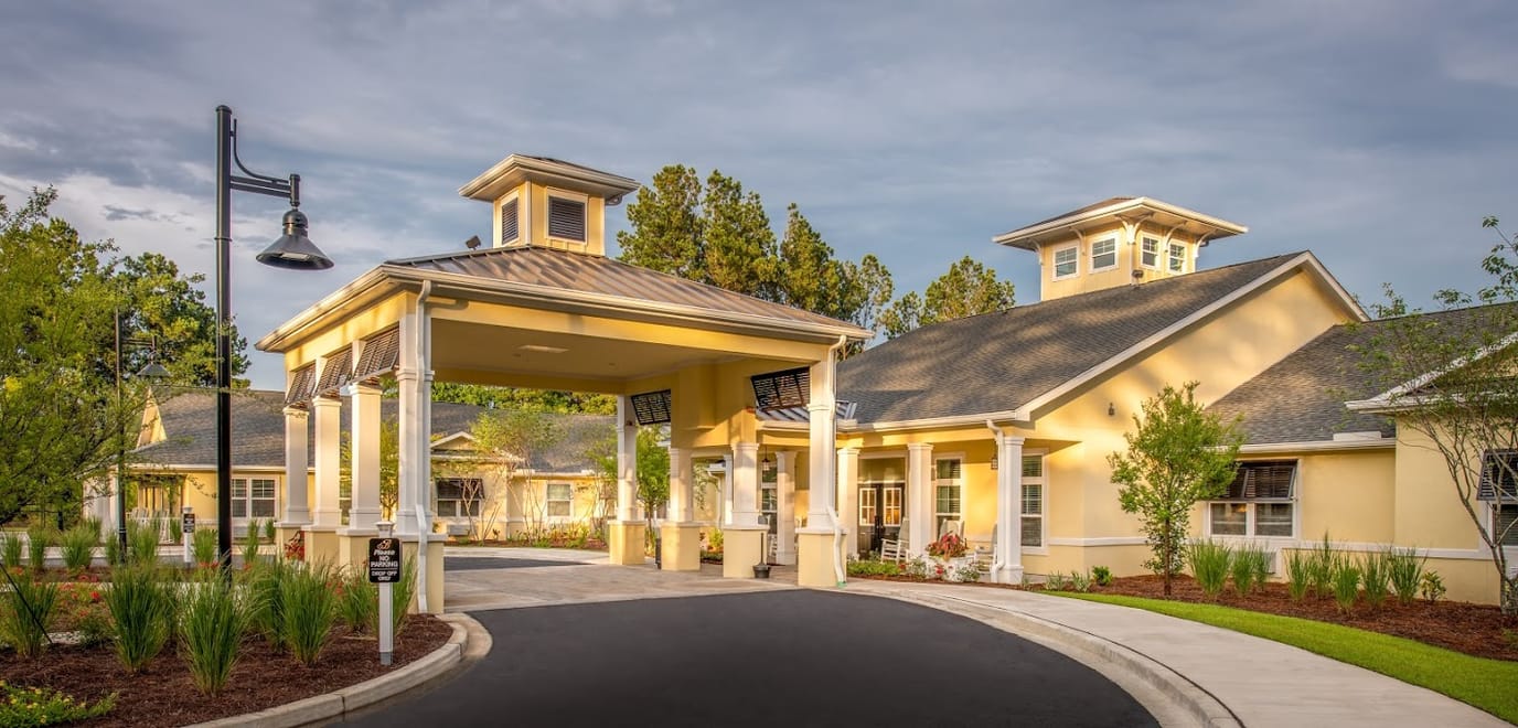 Entrance of Benton House of West Ashley facility