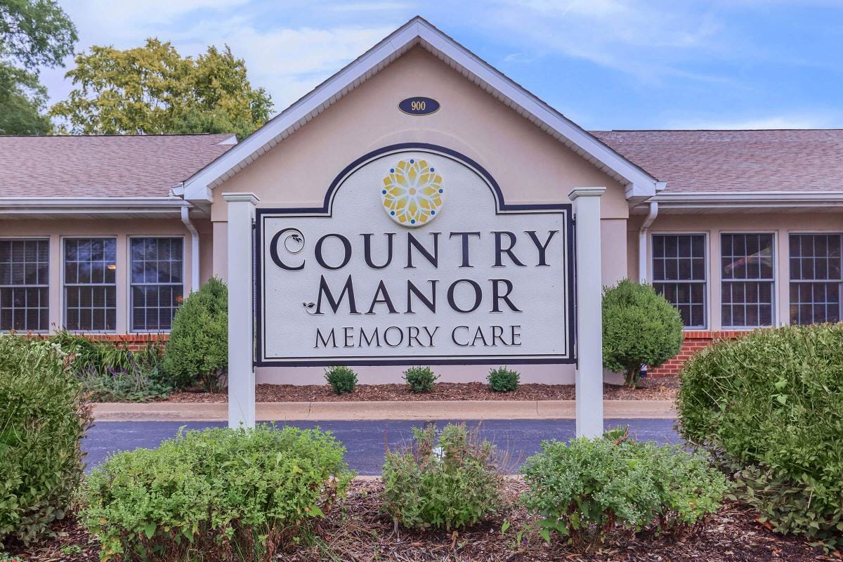Facility sign for Country Manor Memory Care