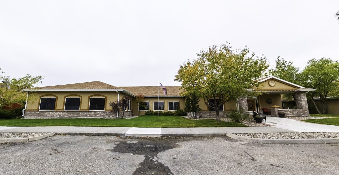 Exterior view of Edgewood Aspen Wind facility