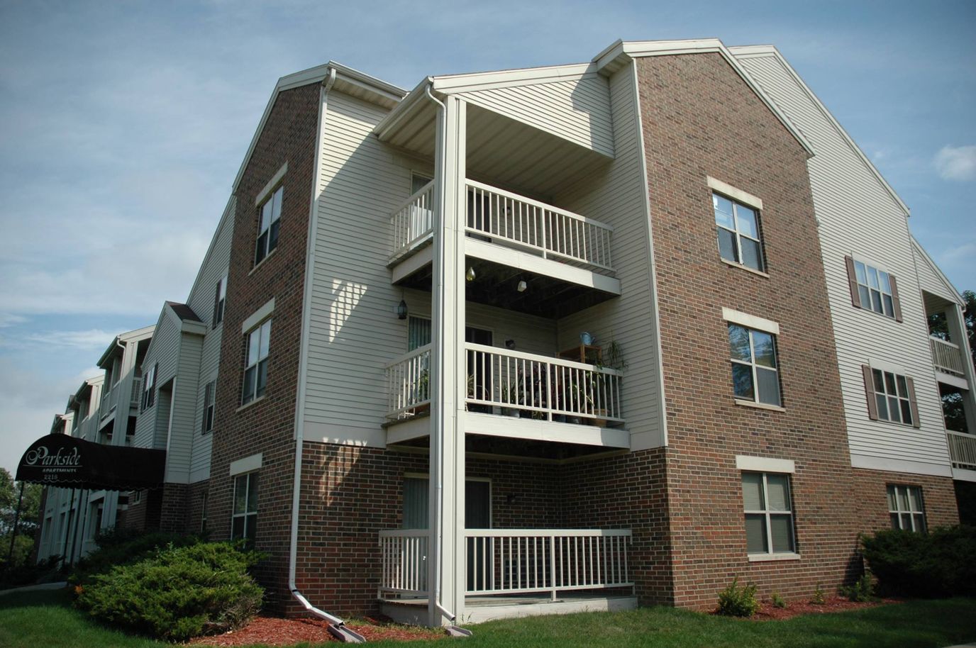 Exterior view of Parkside senior living facility