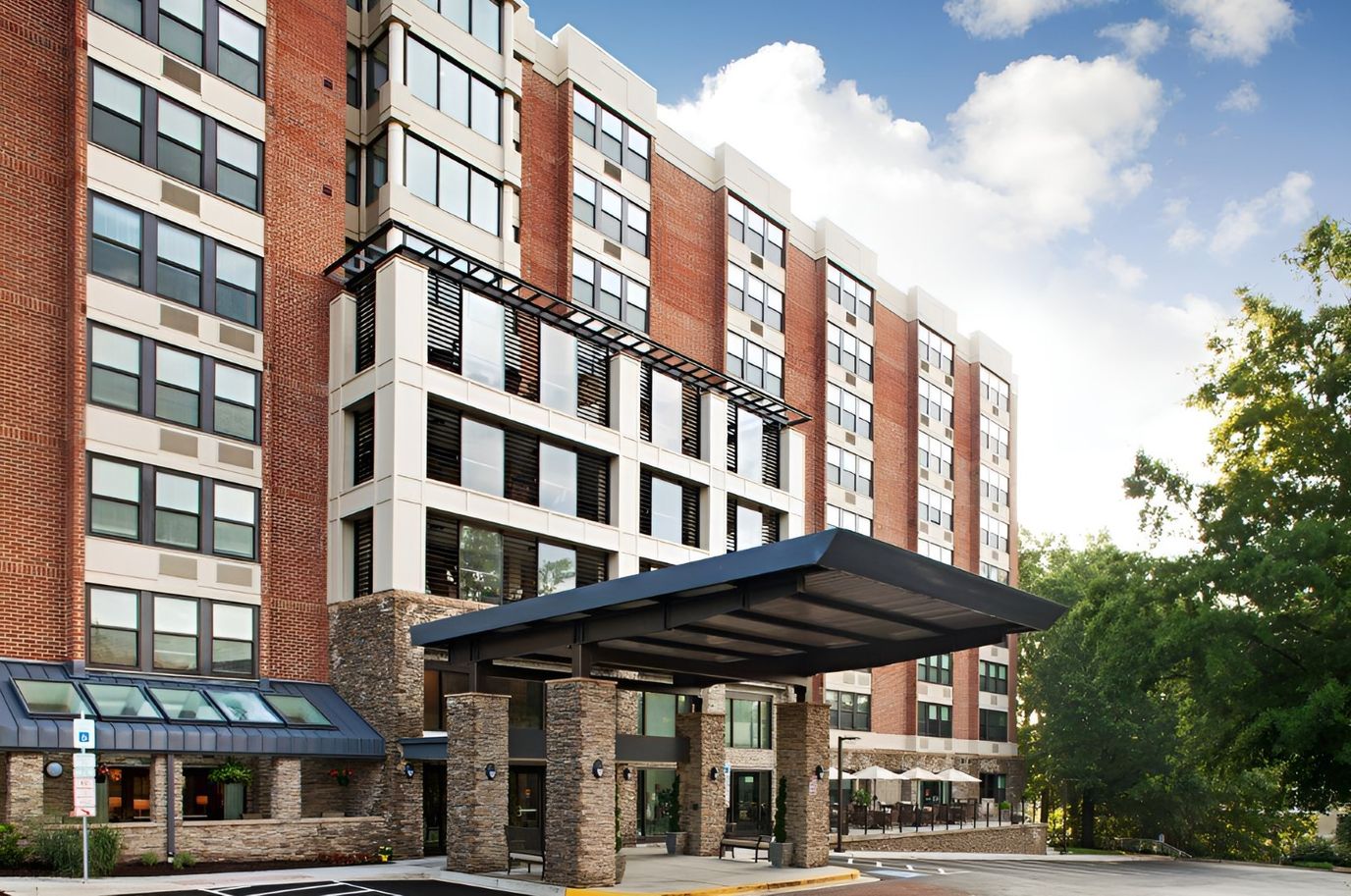 Exterior view of Sunrise of Chevy Chase facility