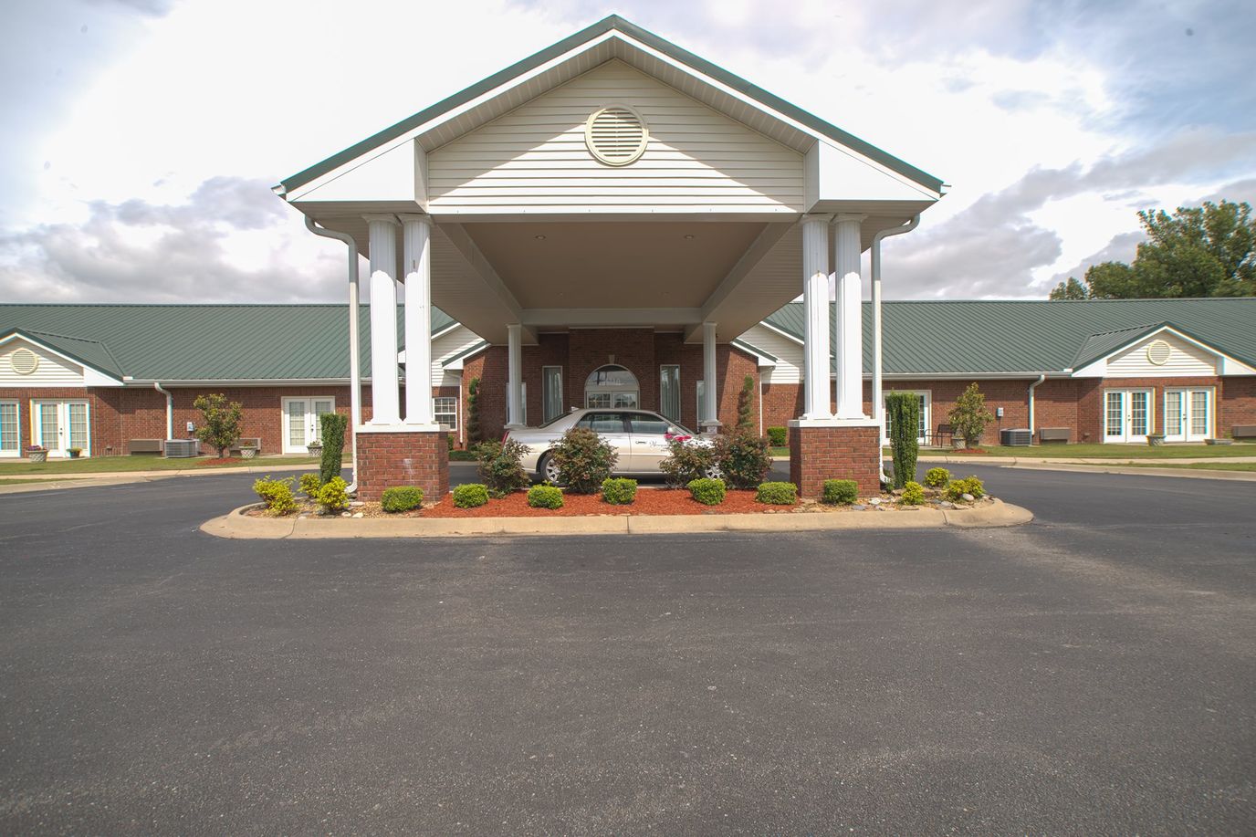 Front entrance of The Bungalows at Jonesboro