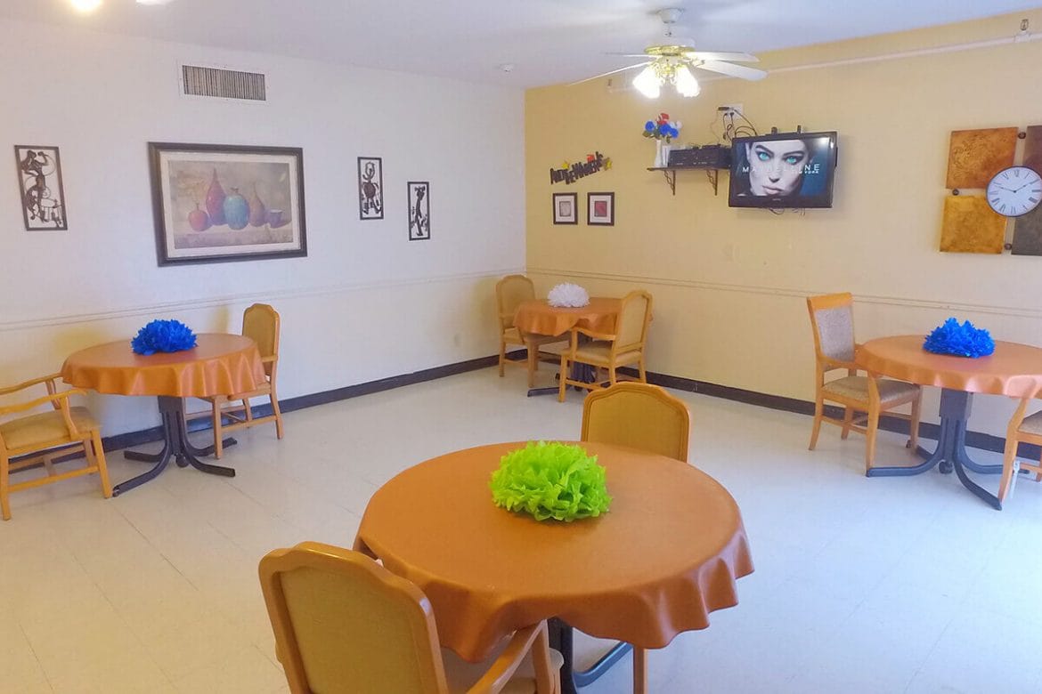 Common area with tables and decorations