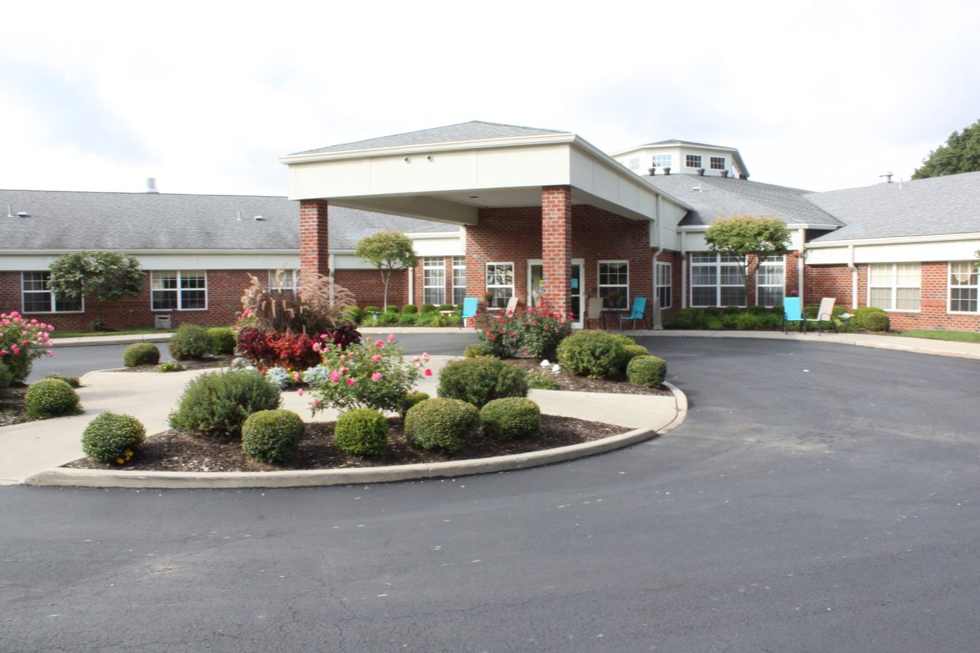 Exterior view of Aspen Grove assisted living facility
