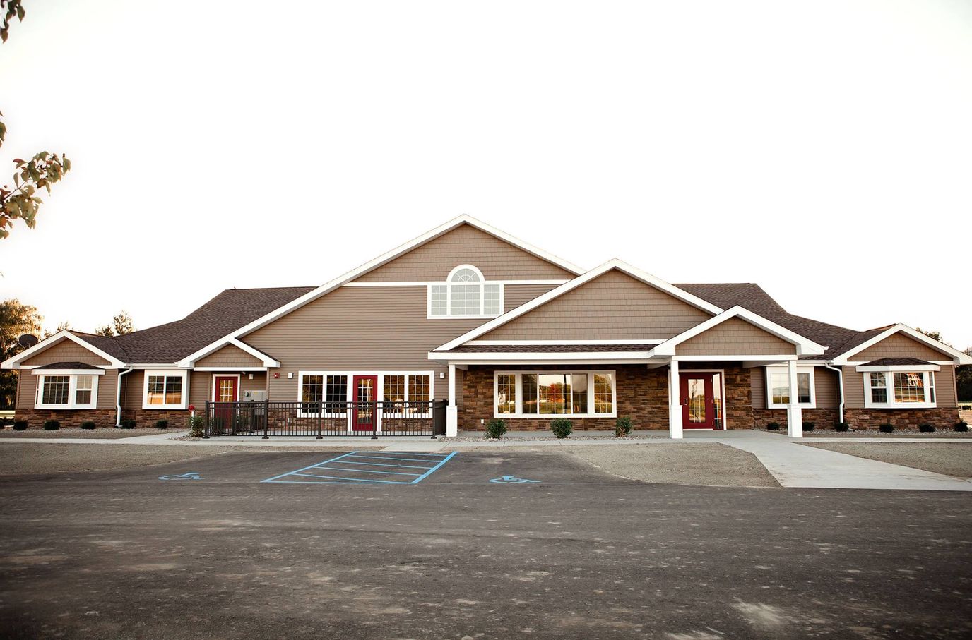 Exterior view of Auburn Fields Assisted Living facility