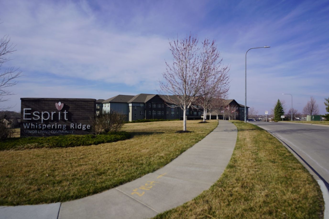 Exterior view of Esprit Whispering Ridge