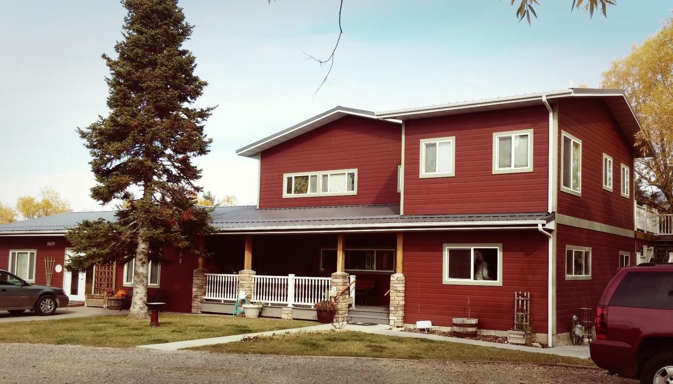 Exterior view of the High Country Care facility