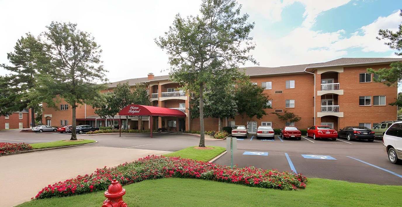 Exterior view of Holiday Chateau Ridgeland facility