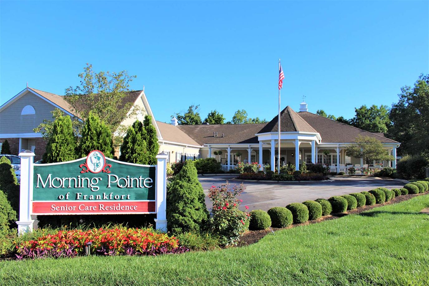Exterior view of Morning Pointe of Frankfort facility