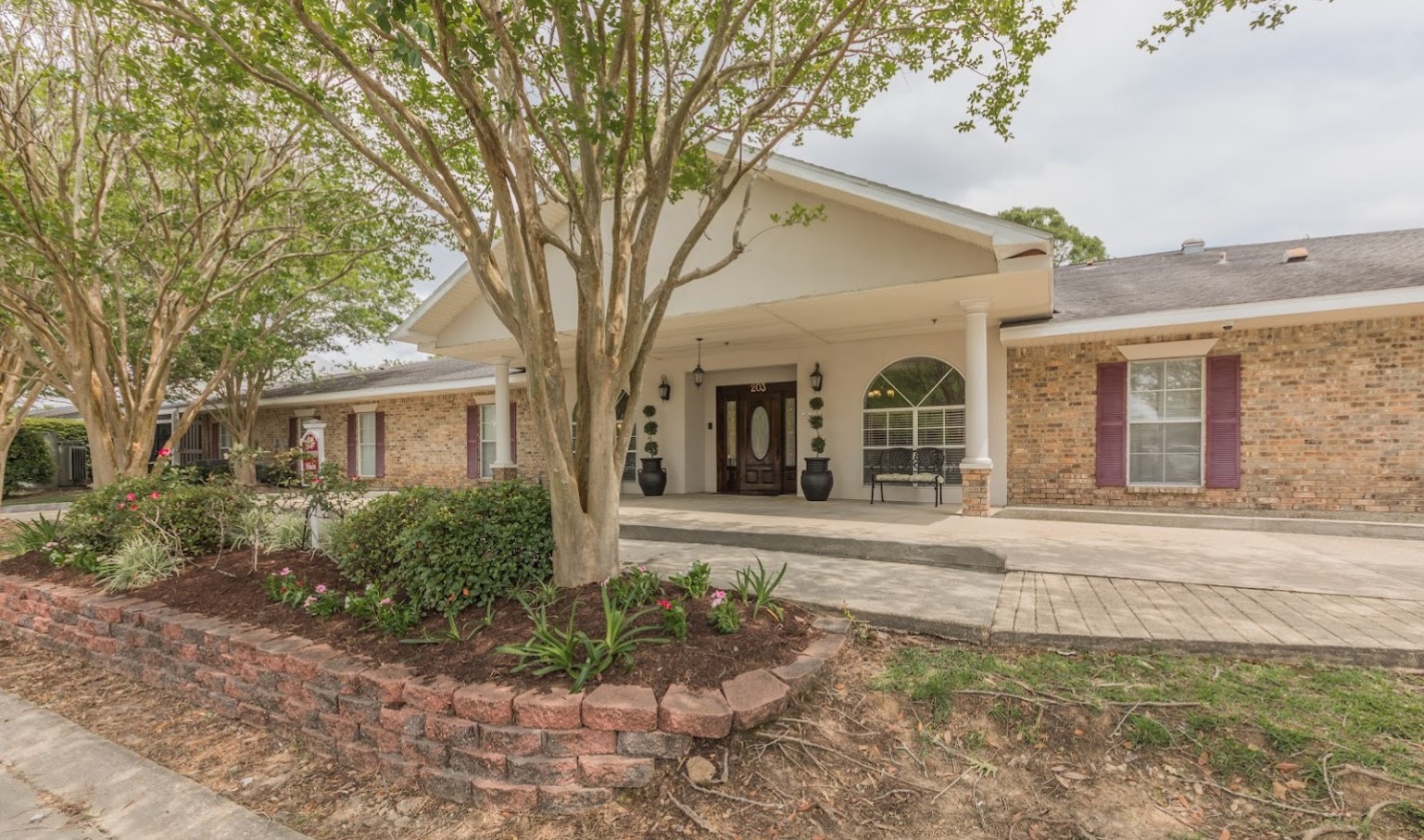Front entrance of Rosewood Assisted Living facility