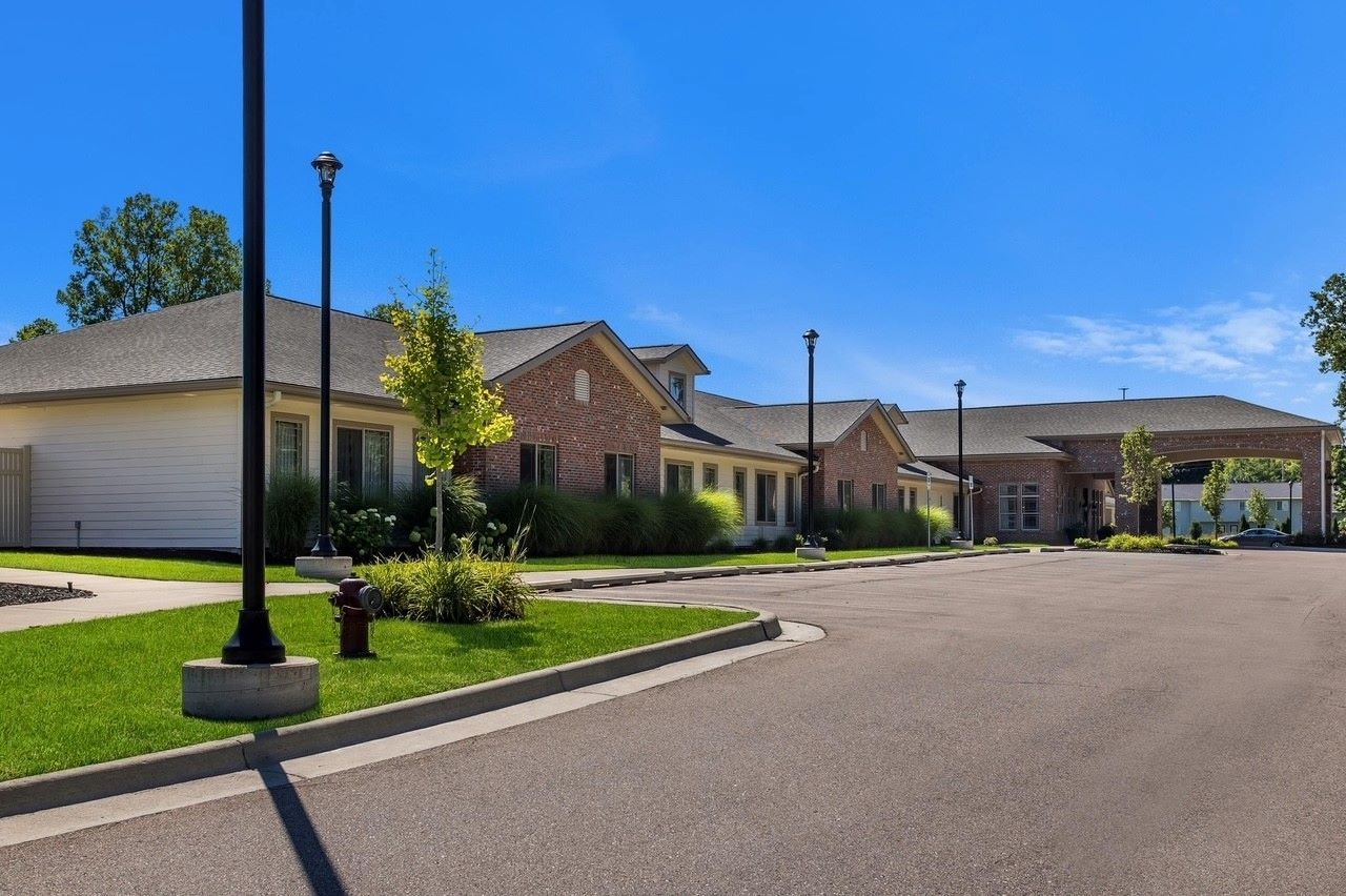 Exterior view of The Ridge at Lansing facility