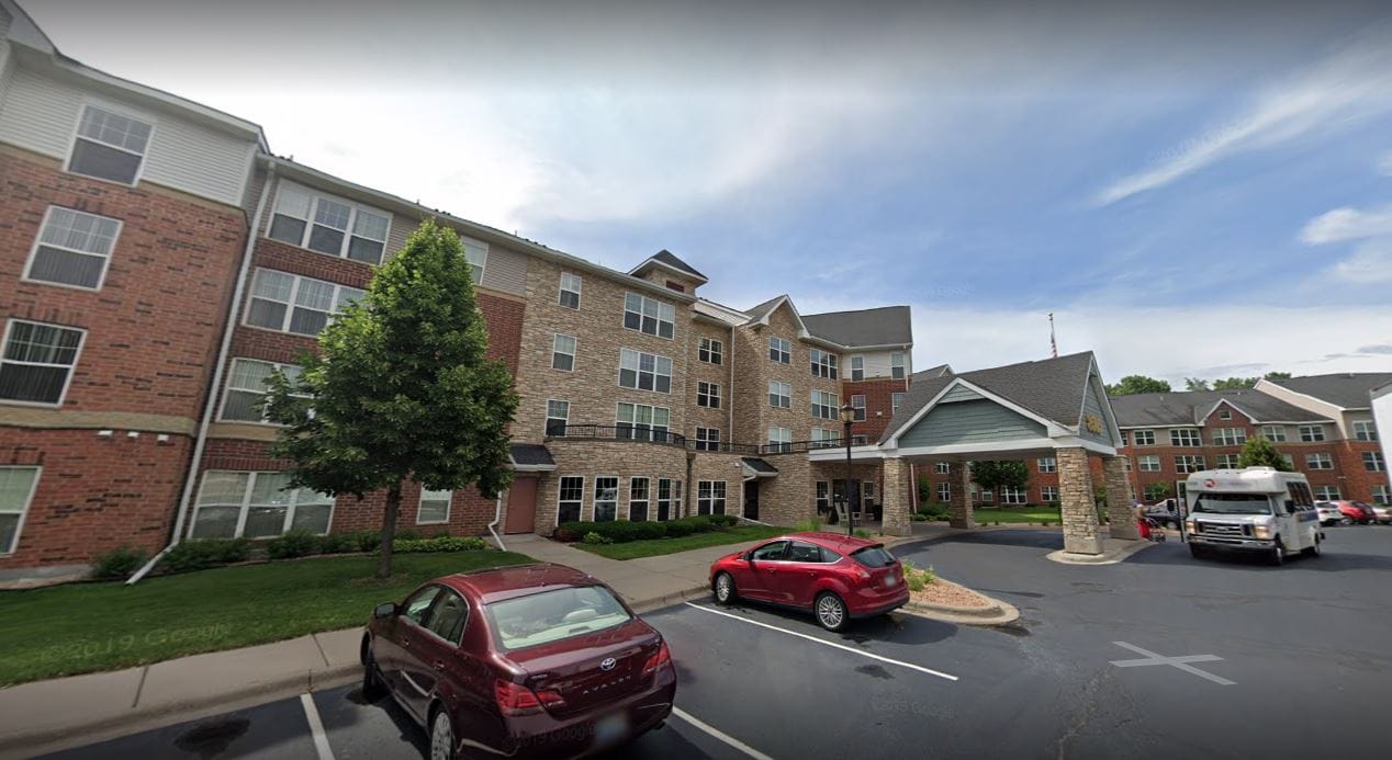 Exterior view of the Summit Place Senior Campus building