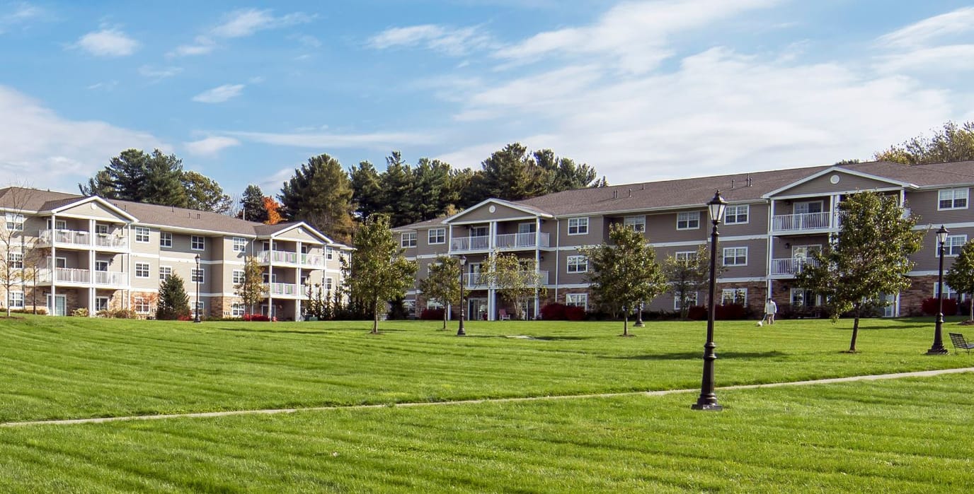 Exterior view of Summit At Eastwyck senior living facility